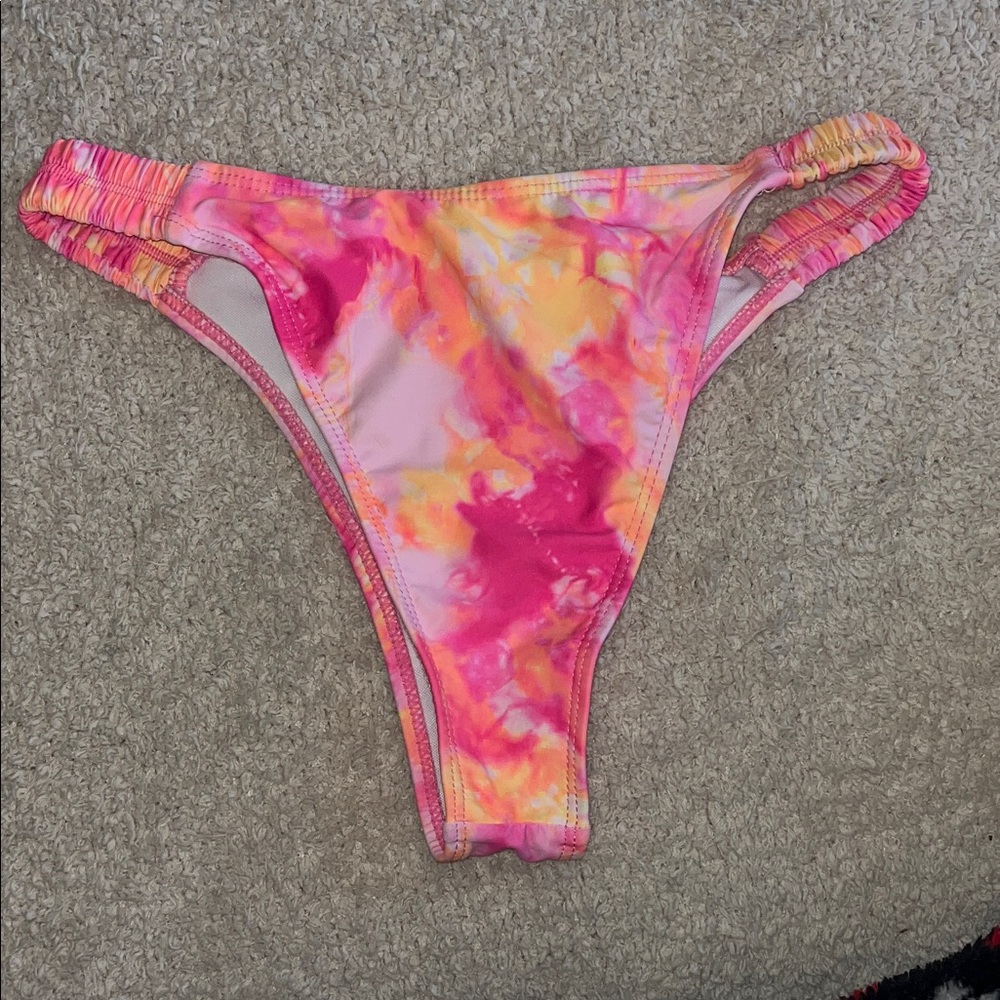 Vibrant Pink and Orange Bikini Set - Picture 3 of 9